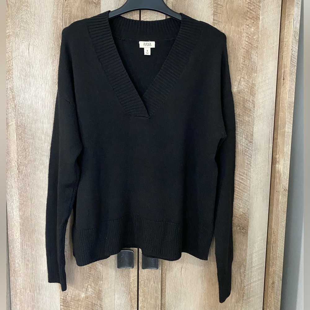 a.n.a Fine Knit V Neck Long Sleeve Sweater